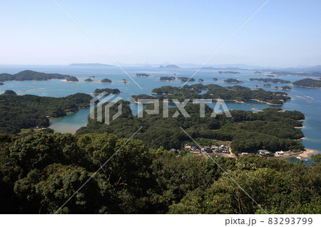 佐世保の人気観光スポット「展海峰」　九十九島の美しい眺望　 83293799