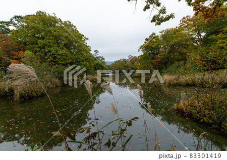 曇り_曇りの撮影_曇り空_山の天気_湖 曇り_曇りの撮影_曇り空_山の天気_湖 83301419
