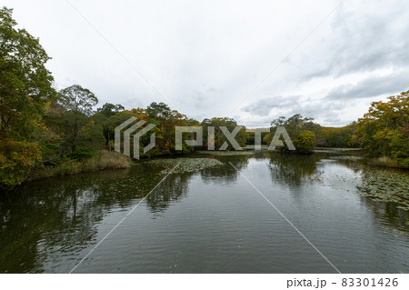 曇り_曇りの撮影_曇り空_山の天気_湖 曇り_曇りの撮影_曇り空_山の天気_湖 83301426