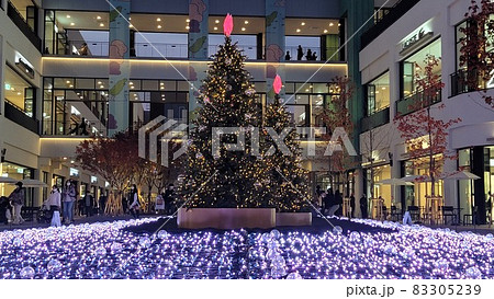 クリスマスツリー キラキラ ライト 83305239