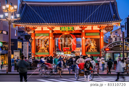 日本の東京都市景観 10月、宣言解除されたが…浅草寺はコロナ禍前と何ら変わらない人出=10月23日 日本の東京都市景観 10月、宣言解除されたが…浅草寺はコロナ禍前と何ら変わらない人出=10月23日 83310720