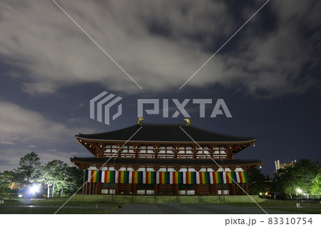 中金堂の夜の風景 83310754