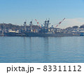 米軍横須賀基地に停泊するアーレイ・バーク級イージス駆逐艦 83311112
