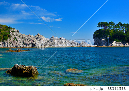 浄土ヶ浜・遊歩道から眺める、浄土ヶ浜のランドマーク、剣の山・東北・岩手県宮古市(1) 83311558