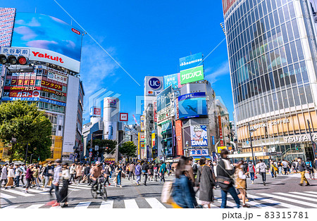 日本の東京都市景観 10月、宣言解除されたが…渋谷は今もコロナ禍前と何ら変わらない人出＝10月24日 83315781