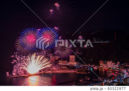 熱海100万ドルの夜景と海上花火大会 83322977