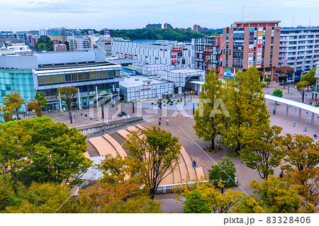 日本の横浜都市景観 地下鉄 センター南駅などを望む 日本の横浜都市景観 地下鉄 センター南駅などを望む 83328406