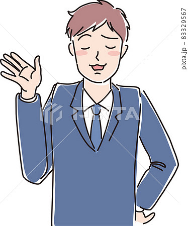小馬鹿にした表情の男子高校生 83329567