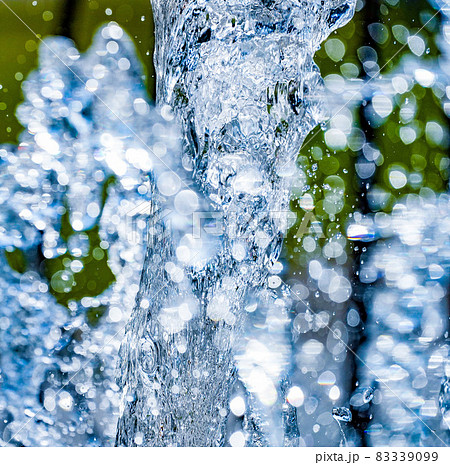 静止した水しぶき 静止した水しぶき 83339099
