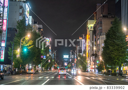 《東京都》秋葉原の電気街・夜の街並み 83339902
