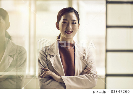 portrait of a successful young asian businesswoman entrepreneur looking at camera smiling portrait of a successful young asian businesswoman entrepreneur looking at camera smiling 83347260