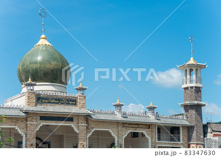 The beautiful exterior architecture of Darunaman Mosque, the biggest mosques located in the centre of Chiang Rai downtown in Chiang Rai province of Thailand. 83347630