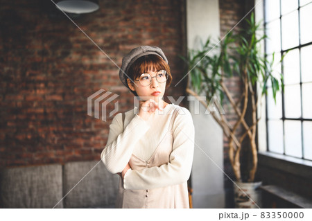 若い女性ポートレート 若い女性ポートレート 83350000