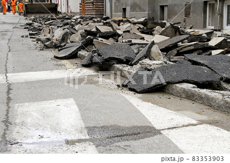 Street works 83353903