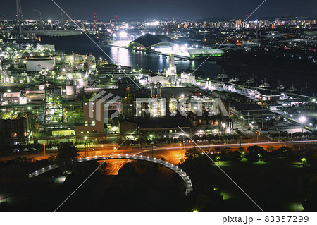 四日市コンビナート　工場夜景　臨海工業地帯　イルミネーション　照明 83357299