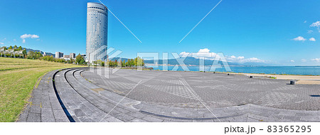【琵琶湖の湖畔 (市民プラザ)】 (高解像度版) 滋賀県大津市由美浜 83365295