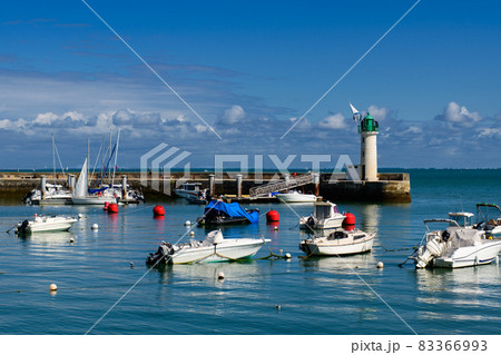 View on Phare de la Flotte 83366993