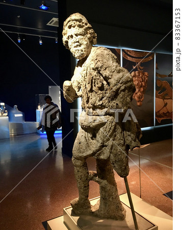 ギリシャ　アテネ国立考古学博物館　オデッセウス像 83367153