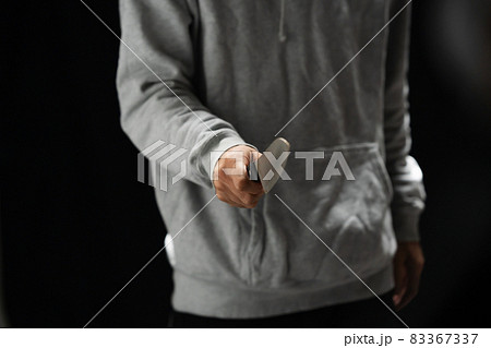 犯罪 男 ナイフ 犯罪 男 ナイフ 83367337
