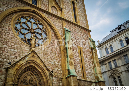 サラエボ旧市街のカトリック大聖堂（ボスニア・ヘルツェゴビナ） 83372160