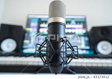 スタンドマイクでの録音 83373612