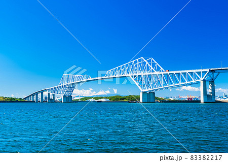 東京ゲートブリッジと富士山（若洲海浜公園より） 83382217