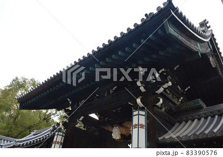 大阪天満宮の表大門(大阪府大阪市北区) 大阪天満宮の表大門(大阪府大阪市北区) 83390576