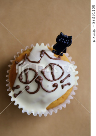 ハロウィン用のかぼちゃマフィン　手作りお菓子 83391109