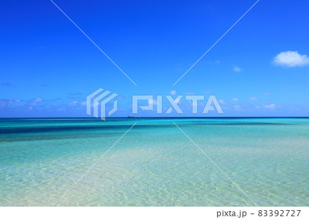 池間島 エメラルドブルーの海 池間島 エメラルドブルーの海 83392727