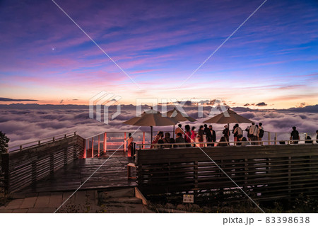 《長野県》竜王マウンテンパーク・夜の雲海 《長野県》竜王マウンテンパーク・夜の雲海 83398638
