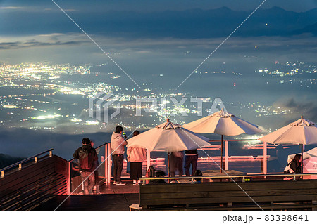 《長野県》竜王マウンテンパーク・夜の雲海 83398641
