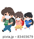 歩く小学生 83403679