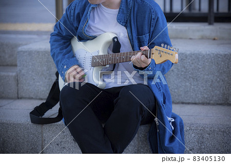 路上ライブ ファン 路上ライブ ファン 83405130