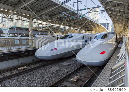 新幹線　東京駅　新幹線ホーム 83405969
