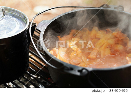 キャンプの食事 トマトポトフ キャンプの食事 トマトポトフ 83409496
