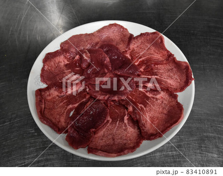 業務用キッチン　牛タン（タン先～タン元） 83410891