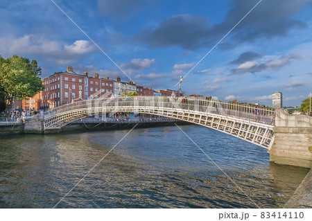 Ha'penny Bridge, Dublin, Ireland 83414110