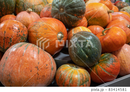 Orange pumpkins at farmer market 83414581
