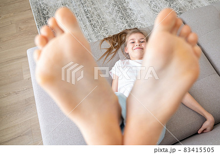 girl preteen soles 