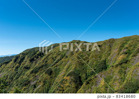 焼山登山道から見る金山 83418680