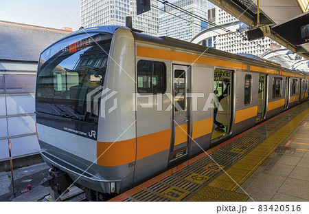 中央線 　東京駅　東京駅ホーム　ホーム　中央快速線  ,E233系 , 電車, 列車 , JR東日本 83420516