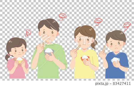 ご飯を食べながら不満げな表情の四人家族 ご飯を食べながら不満げな表情の四人家族 83427411