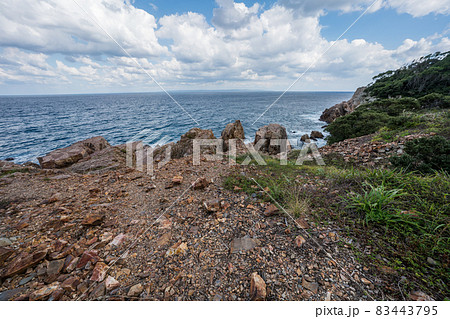 屋久島の仁田早崎鉱山跡 83443795