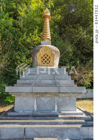 強巴林 83447032