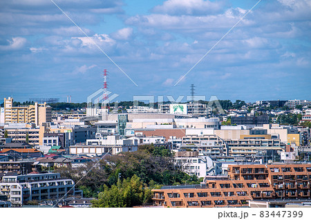 日本の横浜都市景観 たまプラーザ駅などを望む 日本の横浜都市景観 たまプラーザ駅などを望む 83447399