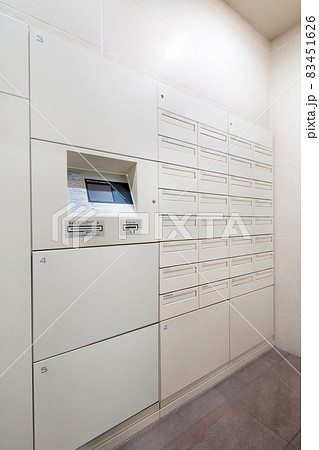 マンションの郵便BOXと宅配BOX 83451626