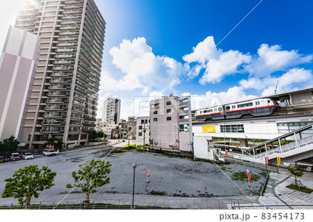 沖縄那覇の沖縄都市モノレール牧志駅 83454173