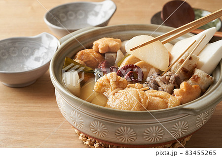 熱々のおでん 熱々のおでん 83455265