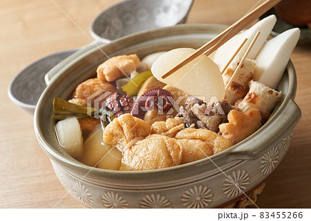 熱々のおでん 熱々のおでん 83455266