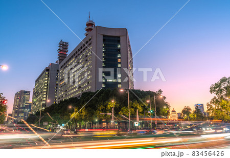 日本の東京都市景観 衆院解散、夕焼けに映える警視庁や国会などを望む 日本の東京都市景観 衆院解散、夕焼けに映える警視庁や国会などを望む 83456426
